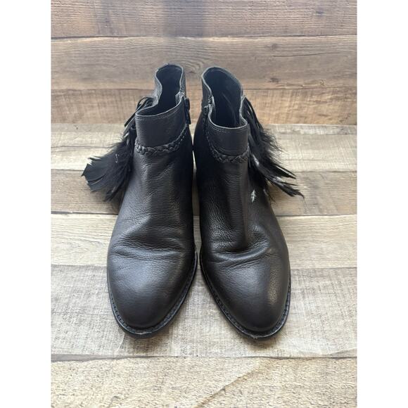 Gianni Bino Black Ankle Boots with Zipper and Feathers Size 9.5M - Picture 1 of 7